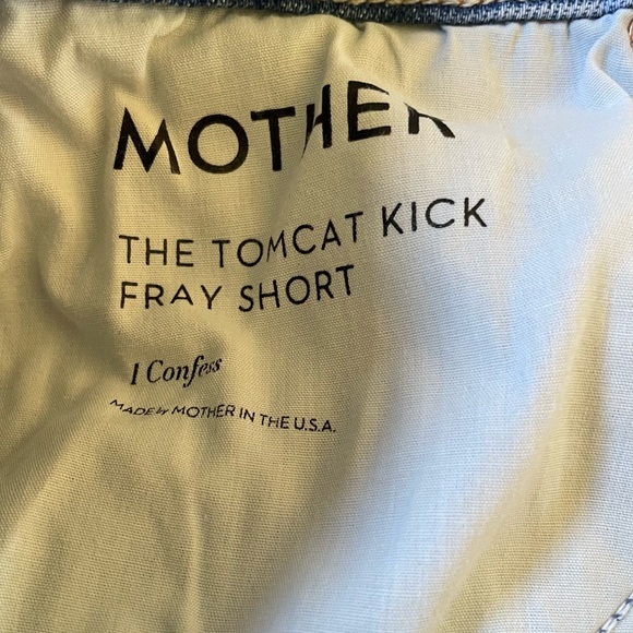 MOTHER The Tomcat Kick Fray Short in I Confess Color:I Confess Size 24 - Picture 7 of 10